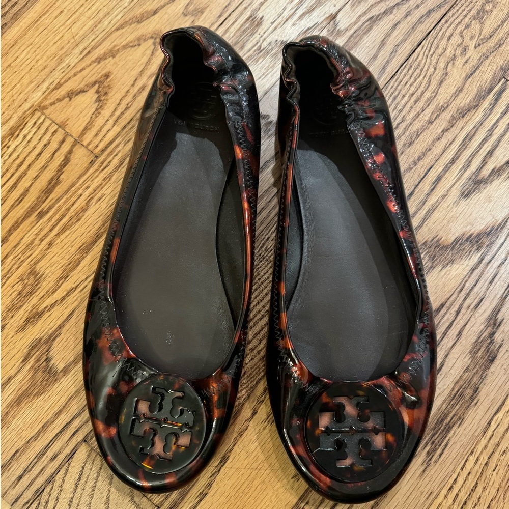 Tortoise patent Tory Burch Minnie ballet flats (9)